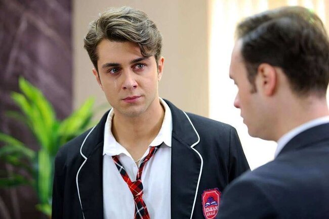 Gənc aktyorun milyonluq işbirliyi - FOTO