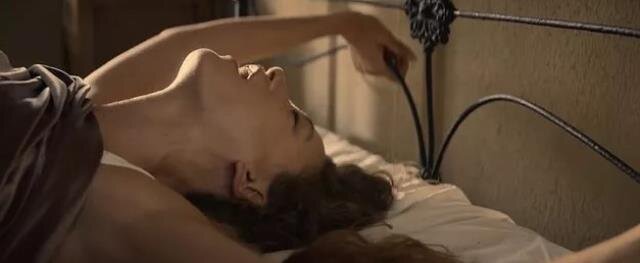 Serenay Sarıkayanın ilanla sevişmə səhnəsi "Şahmaran" serialına DAMĞA VUDRU - FOTO-VİDEO