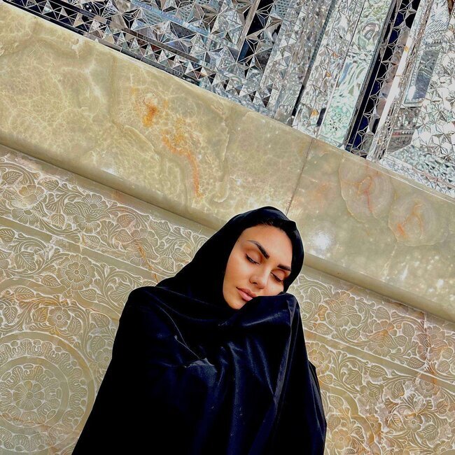 Şəbnəm bacı bildiyi iranlı fanatını belə TƏBRİK ETDİ - FOTO-VİDEO