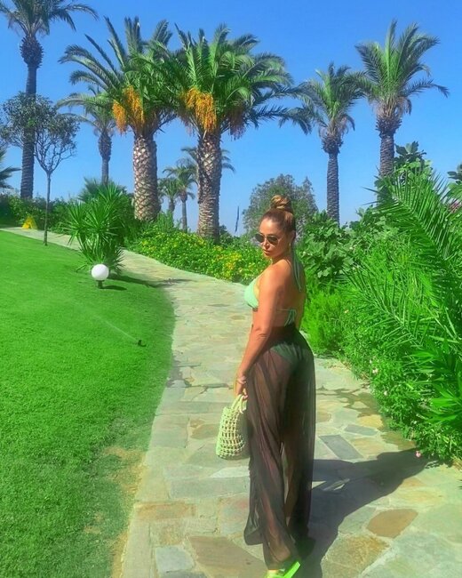 Bu yay çimərlik geyimində FOTOLARI ilə gündəmə gələnlər