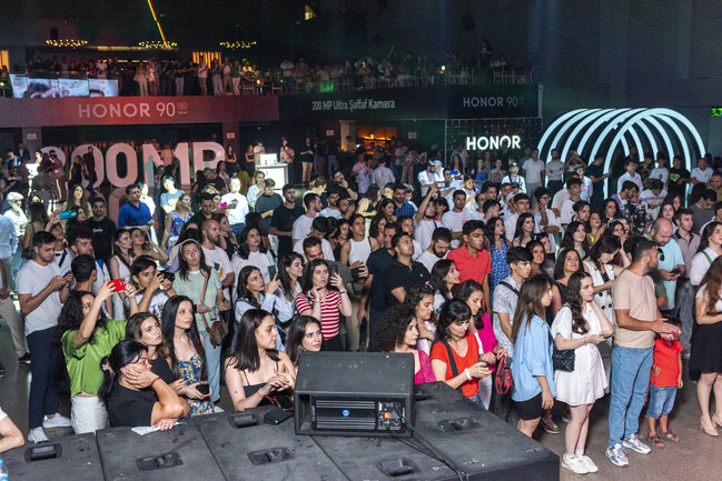 200 meqapikselli "HONOR 90" smartfonunun musiqili təqdimatı