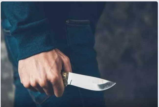 Anasının sevgilisini öldürən yeniyetmə: "Onsuz darıxıram məni buraxın"