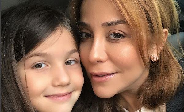 İradə İbrahimova qızı ilə gəzintidə - FOTOLAR