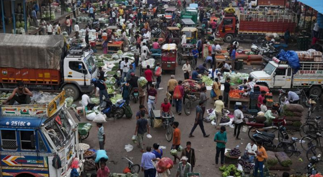 Hindistanın Karnataka bölgəsində baş verən davada 52 nəfər saxlanılıb