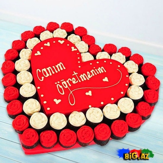 Müəllimlər günü üçün dadlı hədiyyələr - FOTO