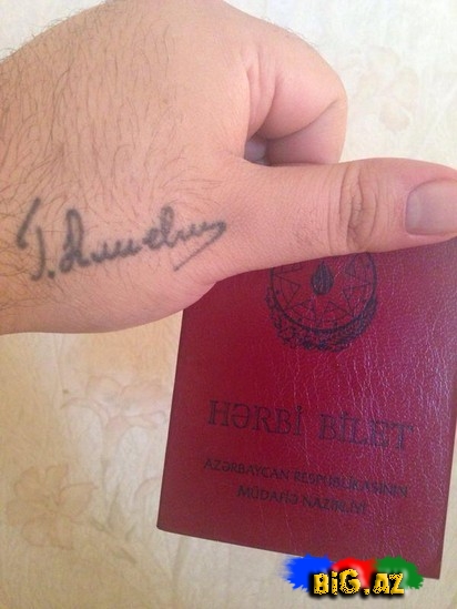 "Əsgərlikdə olmuşam, bu da hərbi biletim" - FOTO