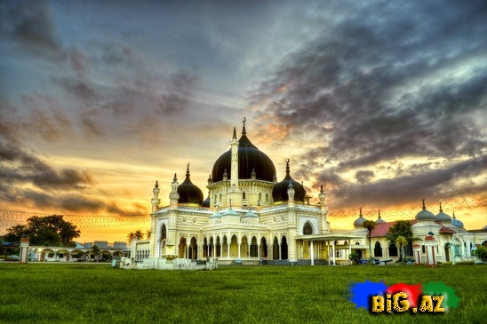 Göz oxşayan məscidlər - FOTO