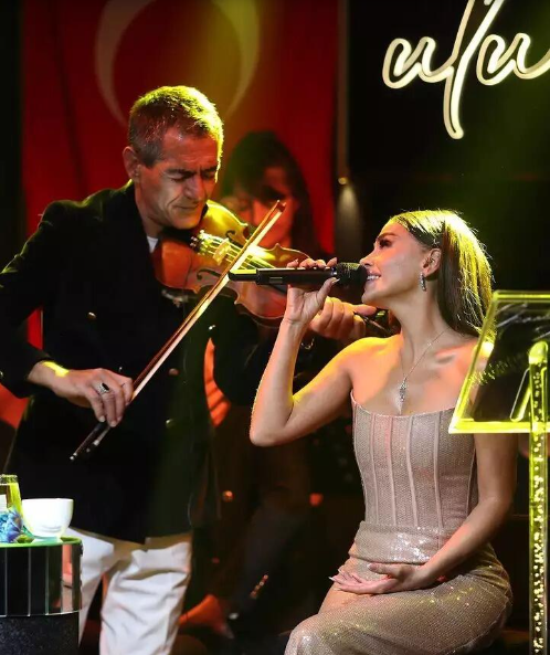 Günel: "İnsan sevildiyini hiss edir"