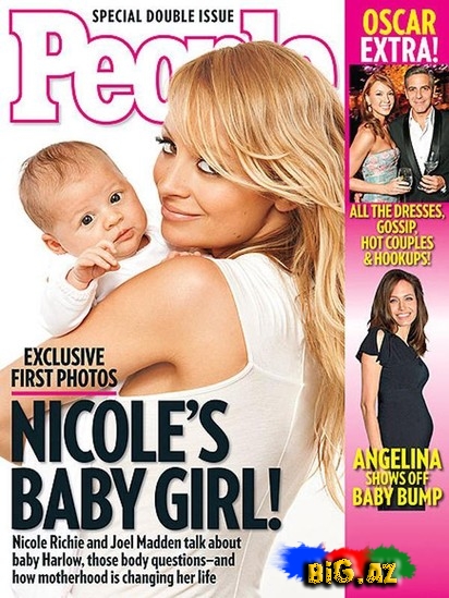 Ulduzların körpələri ilə ilk fotosessiyaları