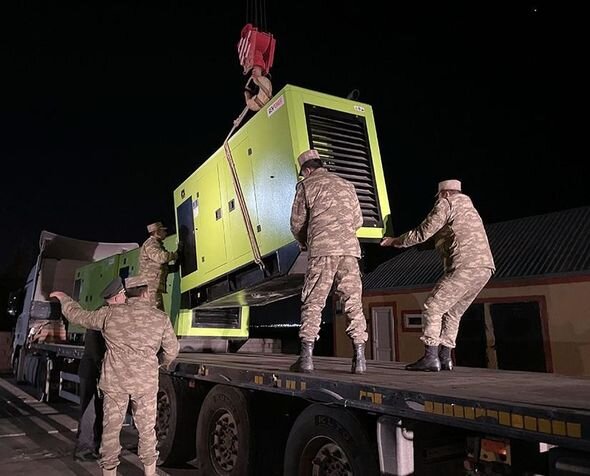 Azərbaycan Türkiyəyə stasionar generatorlar göndərib - FOTO