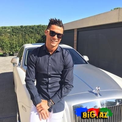 Ronaldo məşqə bu maşınla gedir - FOTO