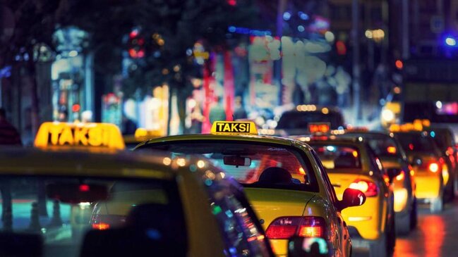 Dünyanın ən bahalı taksiləri İngiltərədədir