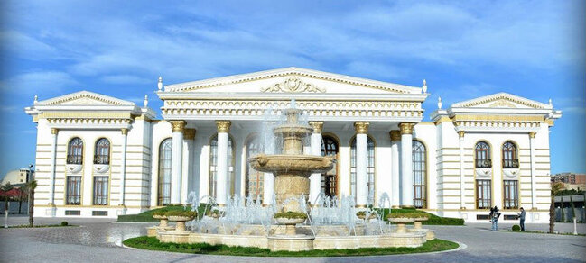 Azərbaycanlı iri məmurların adlı-sanlı restoranları: hansı dəbdəbəli yer kimindir?