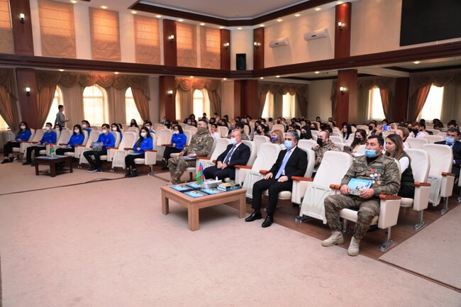 Paytaxt rayonlarında "Bizim böyük Qələbəmiz" kitabının təqdimatı keçirilir