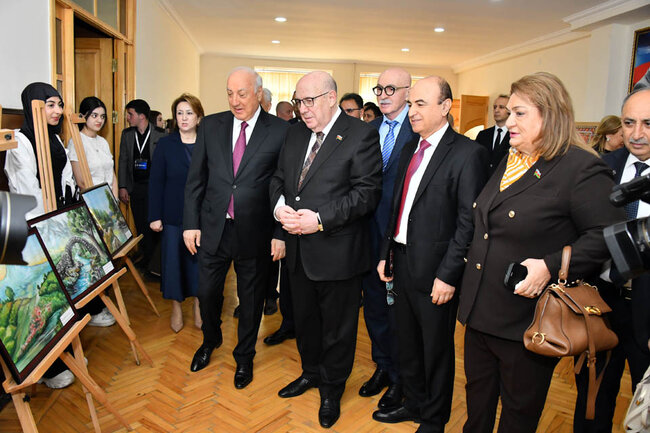 Sumqayıt Dövlət Universitetində "Sumqayıtlı gənc elçilər: Qərbi Azərbaycana qayıdış"mövzusunda konfrans keçirilib