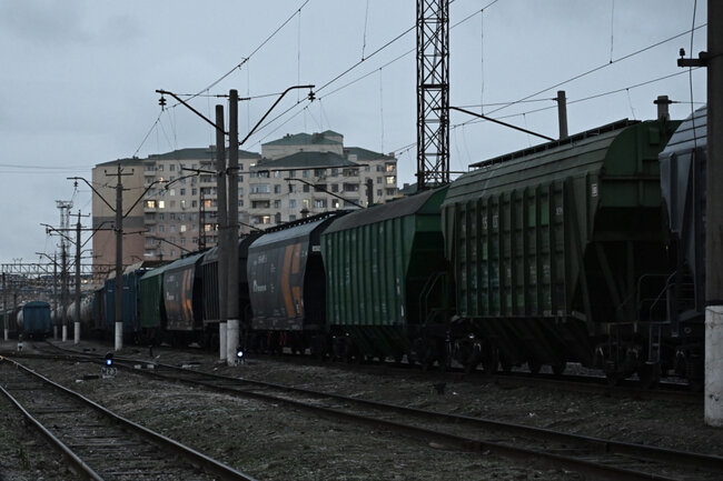 Taxıl yüklü 8 vaqon Ermənistana gedir - Fotolar