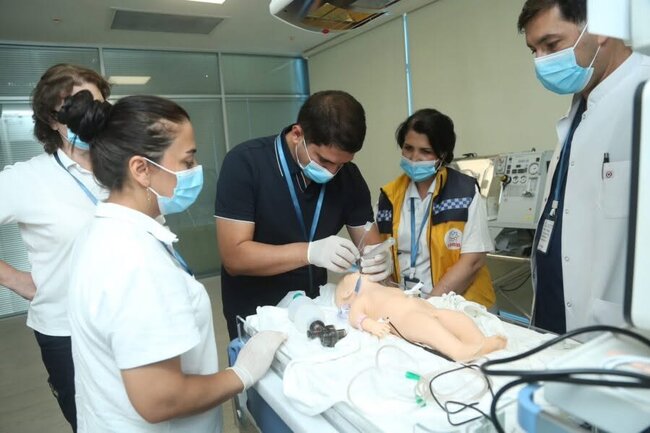 Yeni Klinikada neonatal reanimasiya üzrə simulyasiya təlimi keçirilib - FOTO
