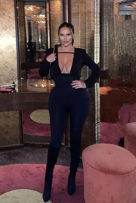 Uğursuz estetik əməliyyatı edən Yaren OD PÜSKÜRDÜ - FOTO