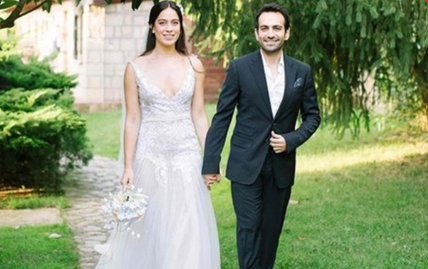 5 illik həyat yoldaşından boşandı - FOTO