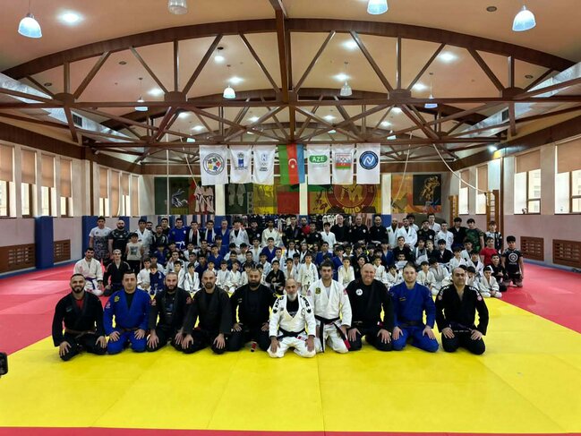 Azərbaycan Braziliya Ciu-citsu İctimai Birliyinin təşkilatçılığı ilə Qarabağ Zərəfinin 5 illiyinə həsr olunmuş Ümumrespublika Seminarı keçirilib