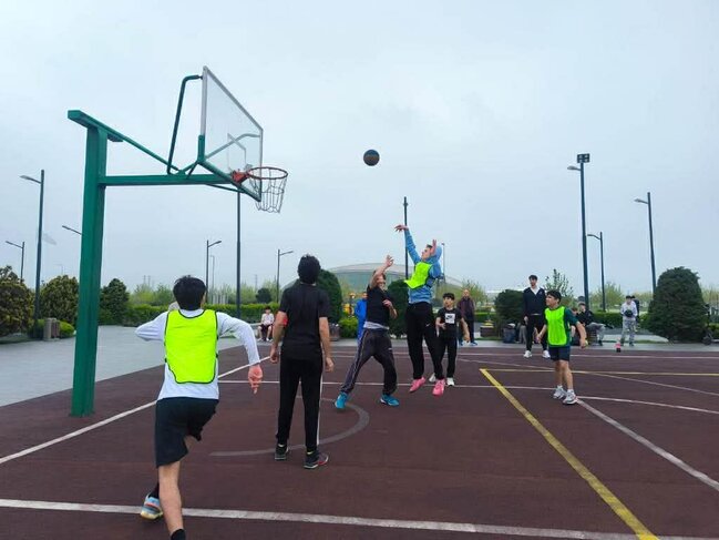 Paytaxtın abad məhəllələrində basketbol yarışları keçirilir