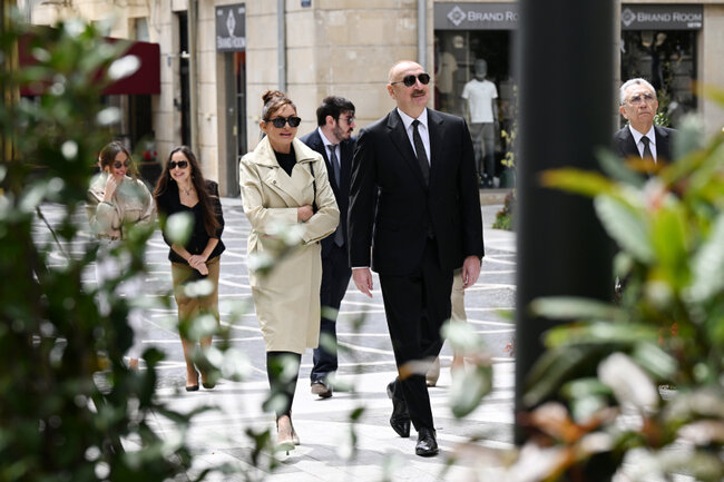 Prezidentlə ailəsi İslam Səfərli küçəsinin açılışında
