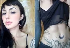 Göbəyini kəsdirib sevgilisinə hədiyyə etdi: Üstünə bu sözləri yazdı - FOTOLAR