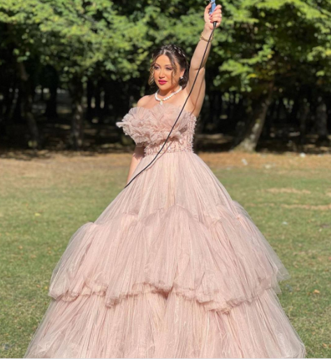 Damla bu dəfə bu müğənnini yamsıladı - FOTOLAR