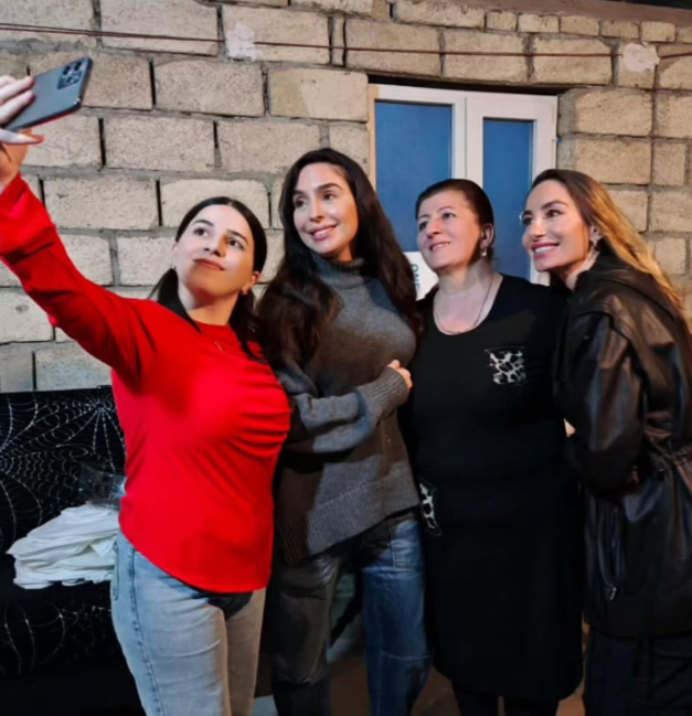 Leyla və Arzu Əliyevalar Qəbələdə - Fotolar