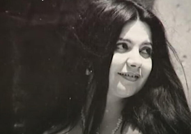 Övladını öldürdülər, Şövkət Ələkbərovanın təklifini rədd etdi, gözləri tutuldu - "Mercedes" sürən ilk azərbaycanlı qadın müğənnimiz...