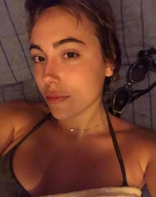 Ronaldonun baldızı ÇILPAQ FOTOSU ilə ağılları başdan aldı