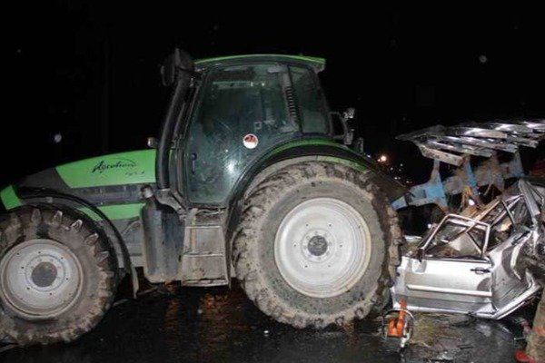 Traktor 57 yaşlı kişini vurdu