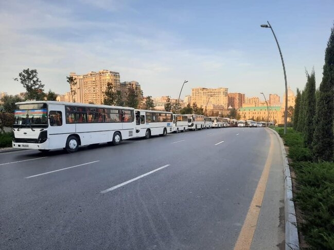 Ehtiyat avtobusları xəttə buraxıldı - FOTO