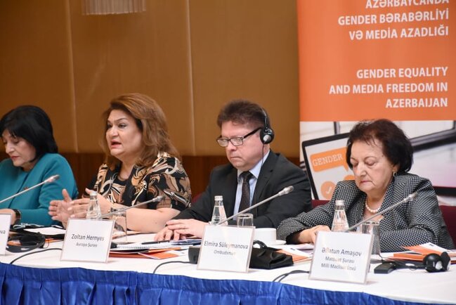 "Gender bərabərliyi və media" mövzusunda konfrans təşkil olunub - FOTOLAR