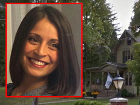 Şagirdi ilə münasibətdə oldu, polis idarəsində gülərək poz verdi - FOTO