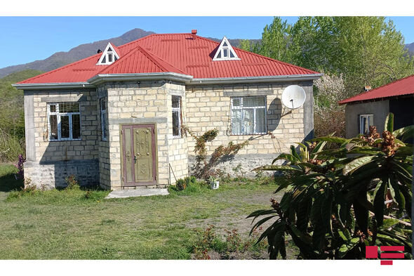 Zaqatalada ər müəllim arvadının və özünün boğazını kəsərək öldürüb - YENİLƏNİB + FOTO