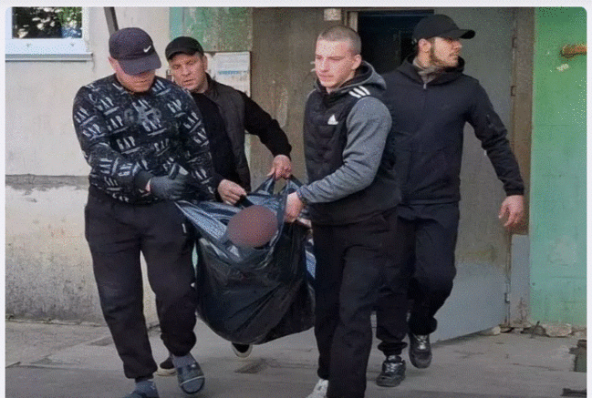 Məşhur bloqer evində güllələndi