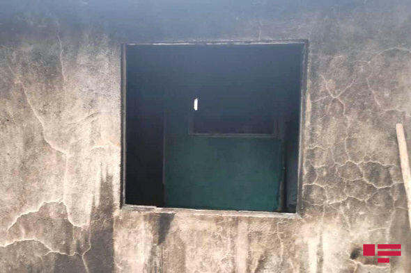 Sumqayıtda kişi qısqanclıq zəminində qonşularını yandırıb - FOTO