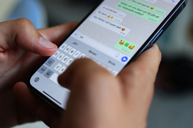 "WhatsApp"dan daha bir YENİLİK: Mesajları təzə telefona belə köçürün