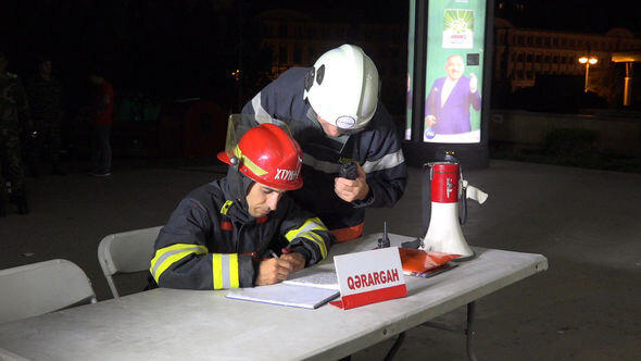 Metroda təlim: Şərti yanğın söndürüldü, "zərərçəkmişlər" təxliyə olundular - FOTO/VİDEO