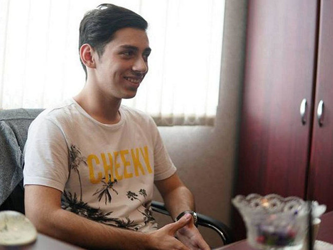 700 bal toplayan tələbəmiz: "Liseydə bizi namaz qılmağa..." - FOTOLAR