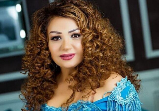 Azərbaycanlı müğənniyə salfetdə NƏ YAZDILAR - FOTO