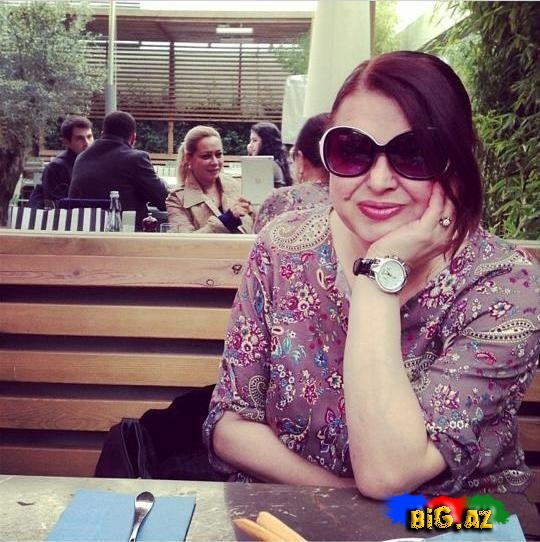 Firəngiz Mütəllimova və bacısı İstanbulda – FOTO