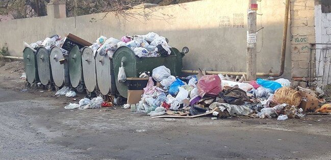 Xırdalanda NÖVBƏTİ İYRƏNC mənzərə - FOTO