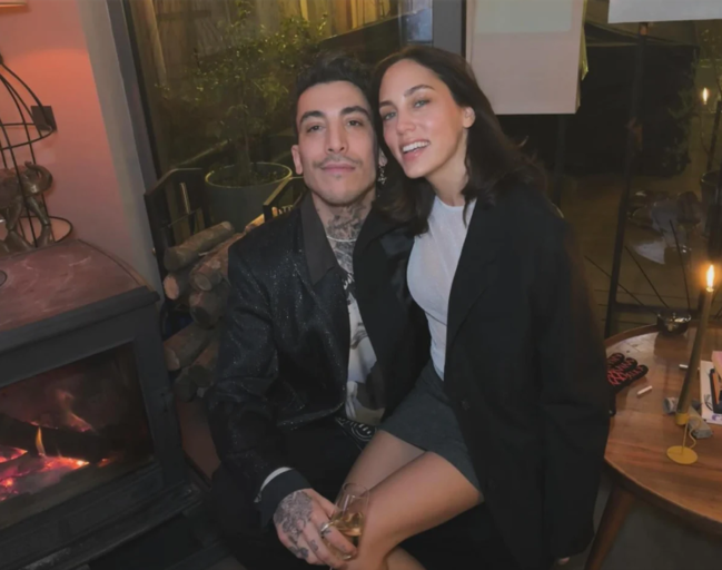 Aktrisa Öykü Karayelin geyimi gündəm mövzusu oldu