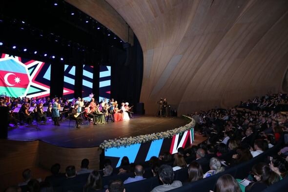 Bakıda TÜRKSOY-un 30 illiyinə həsr olunmuş qala konsert keçirilib - FOTO