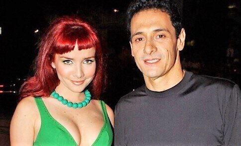 Bu da "Vəhşi mələyin" özündən 20 yaş böyük əri - FOTO