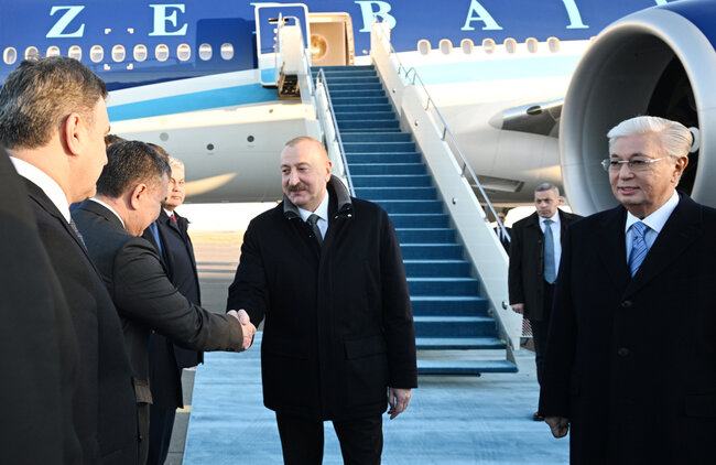 Prezident Qazaxıstandadır - Fotolar