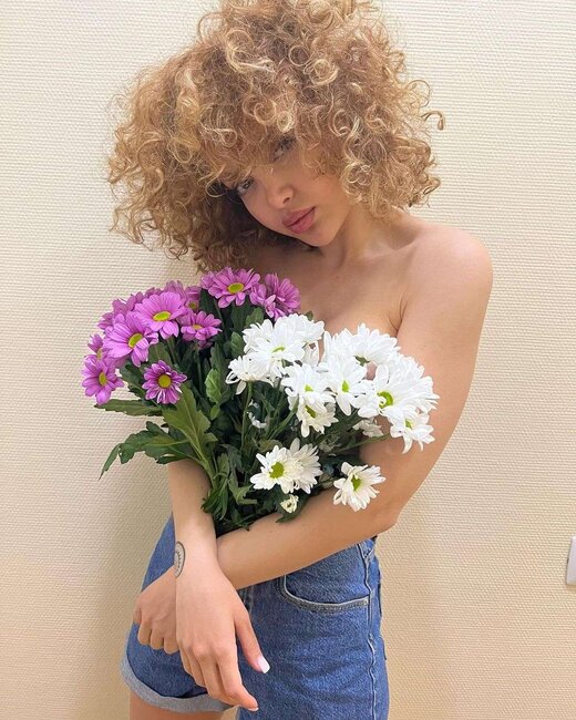 Aydandan qalmaqallı FOTOLAR