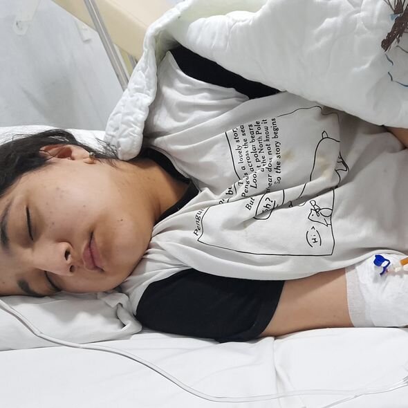 İki övladı ağır xəstəlikdən əziyyət çəkən ana fəryad edir: "Övladlarımı itirsəm, dəli olaram" - FOTO